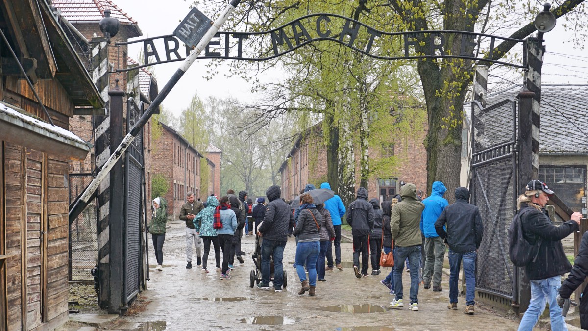 8B35DFA5-9EE1-45A0-BF99-C08E8D61C1CA