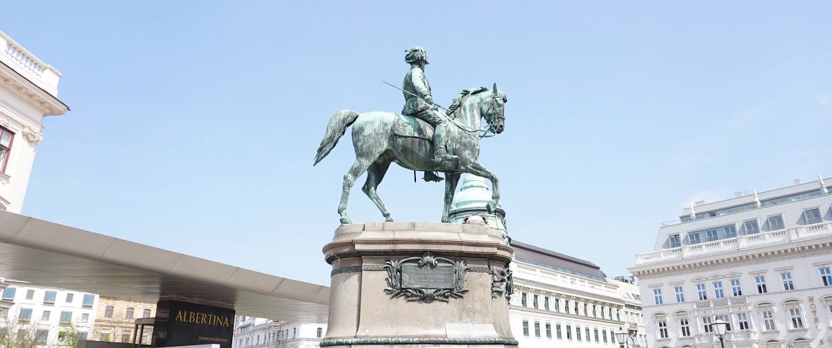 EC9D030F-5531-40F5-8AA7-9E7CDBA4BD74